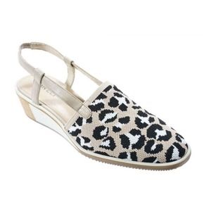 VANELI WOMEN'S GREER BEIGE LEOPARD Wedge Slingback Shoes / Size 9